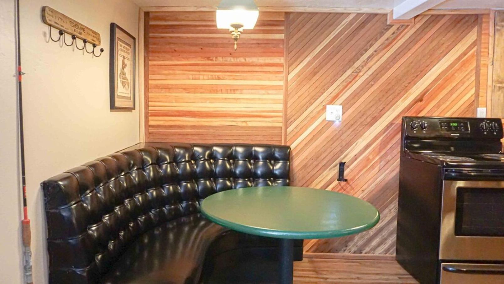Bear Cave- Pet Friendly Suite In Shaver Lake Exteriér fotografie