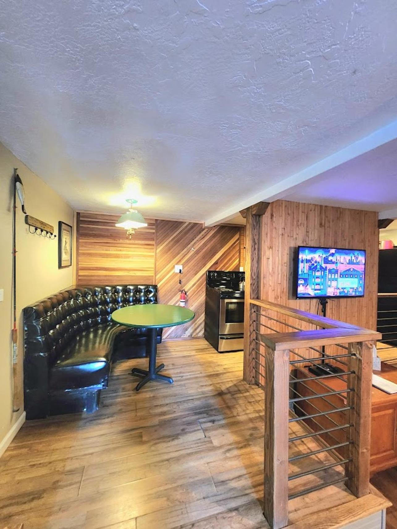 Bear Cave- Pet Friendly Suite In Shaver Lake Exteriér fotografie